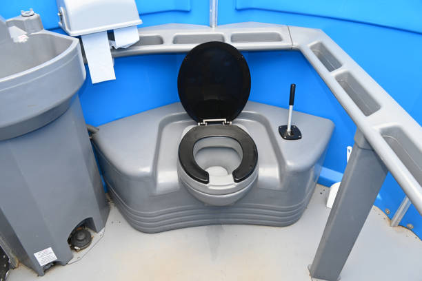 Best Sanitation services for porta potties  in Chetopa, KS